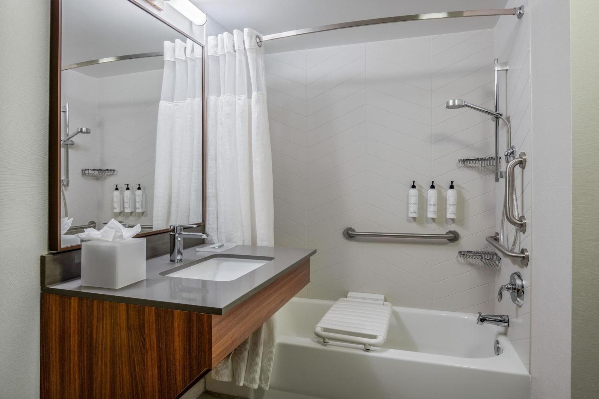 Fairfield Inn & Suites By Marriott Brunswick Freeport מראה חיצוני תמונה