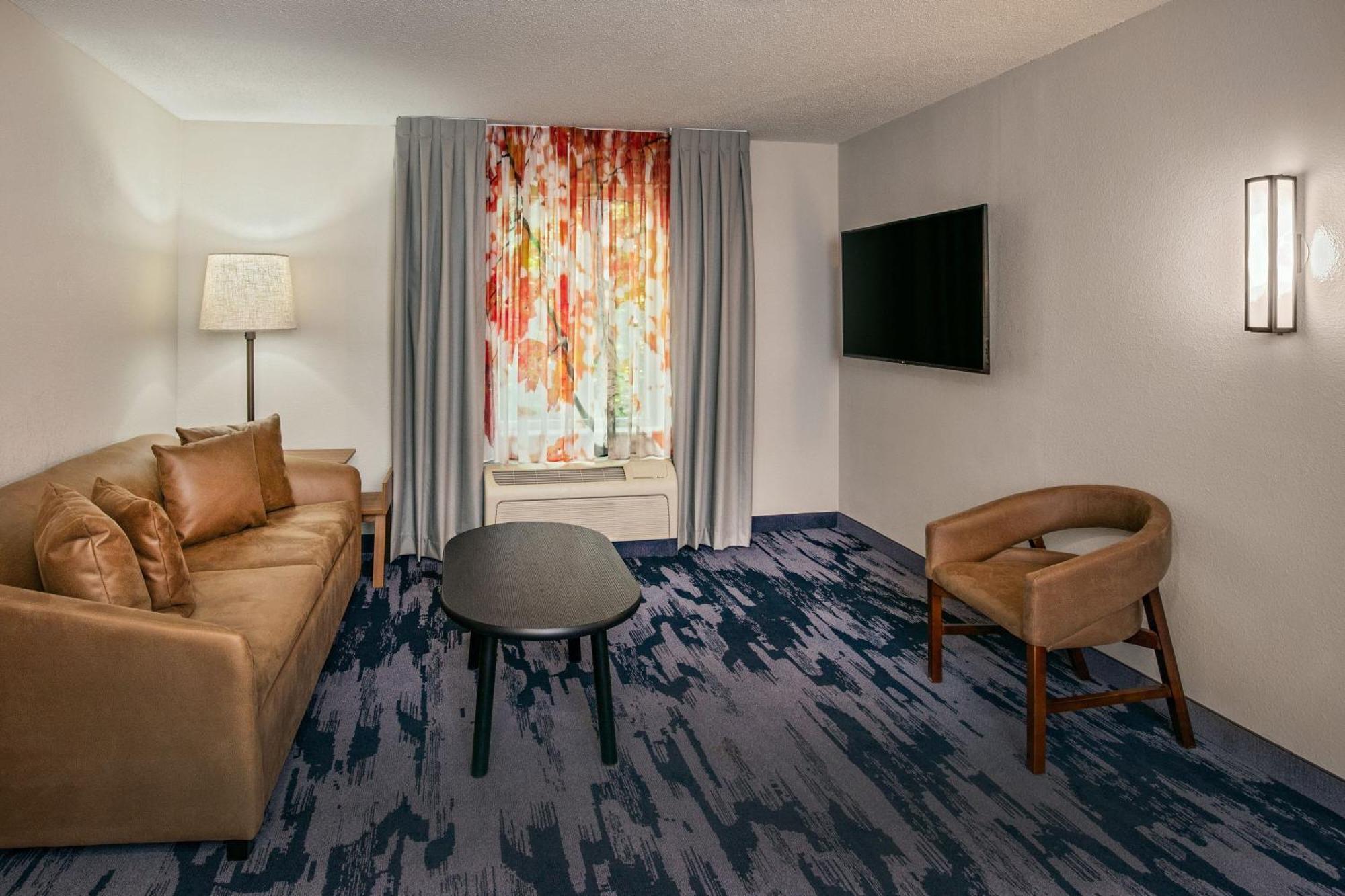 Fairfield Inn & Suites By Marriott Brunswick Freeport מראה חיצוני תמונה