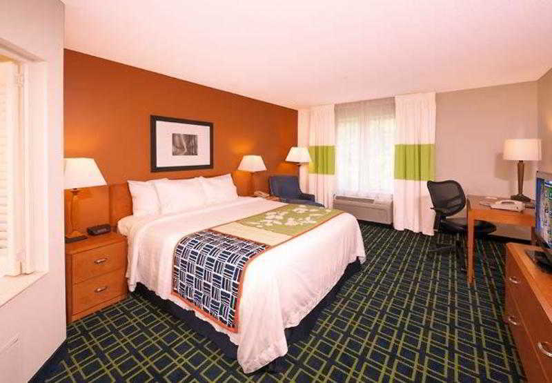 Fairfield Inn & Suites By Marriott Brunswick Freeport מראה חיצוני תמונה